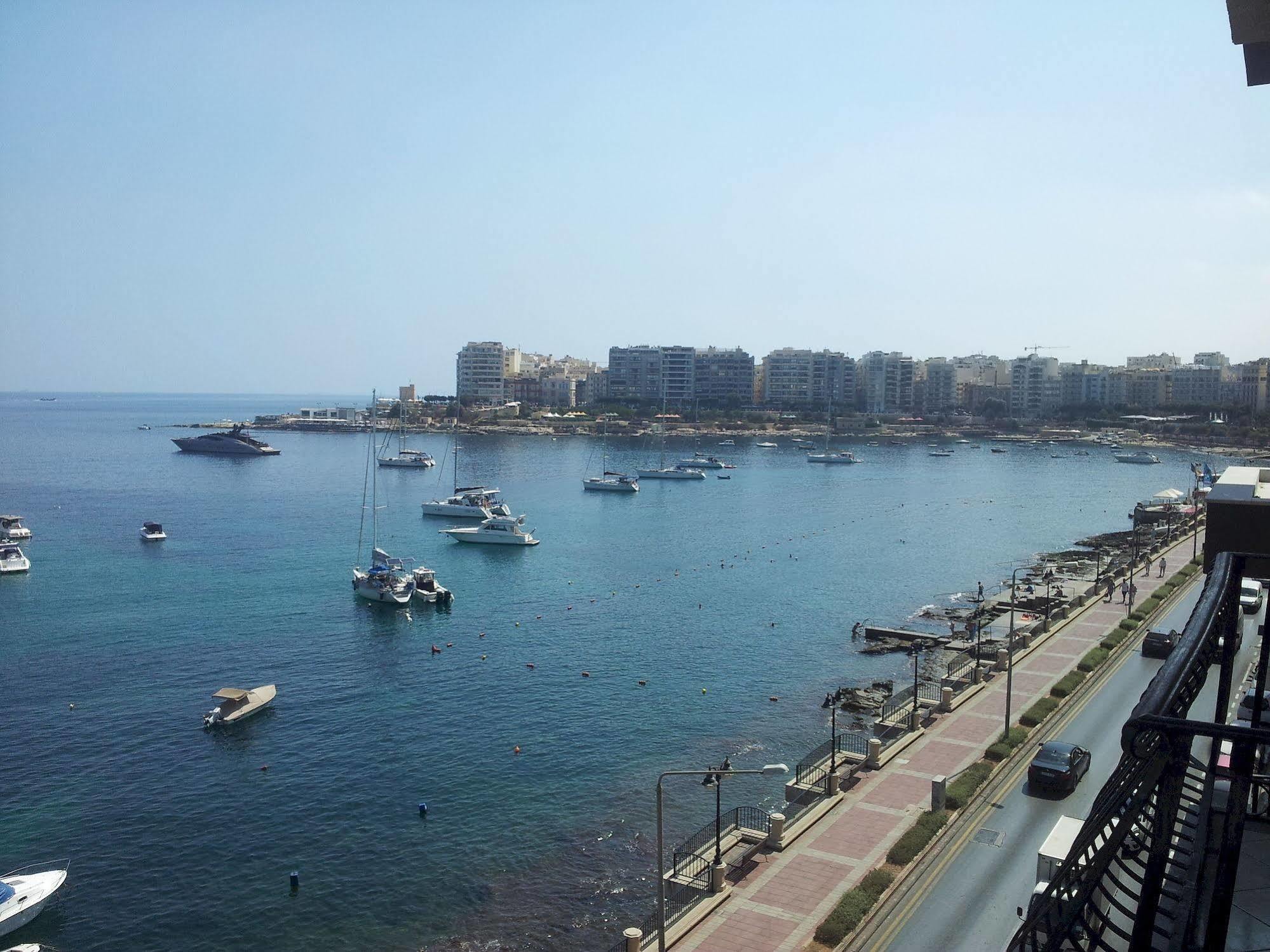 Spinola Bay Top Floor Seafront 3 Bedroom Apartment With Panoramic Sea Views - By Getawaysmalta San Ġiljan Extérieur photo