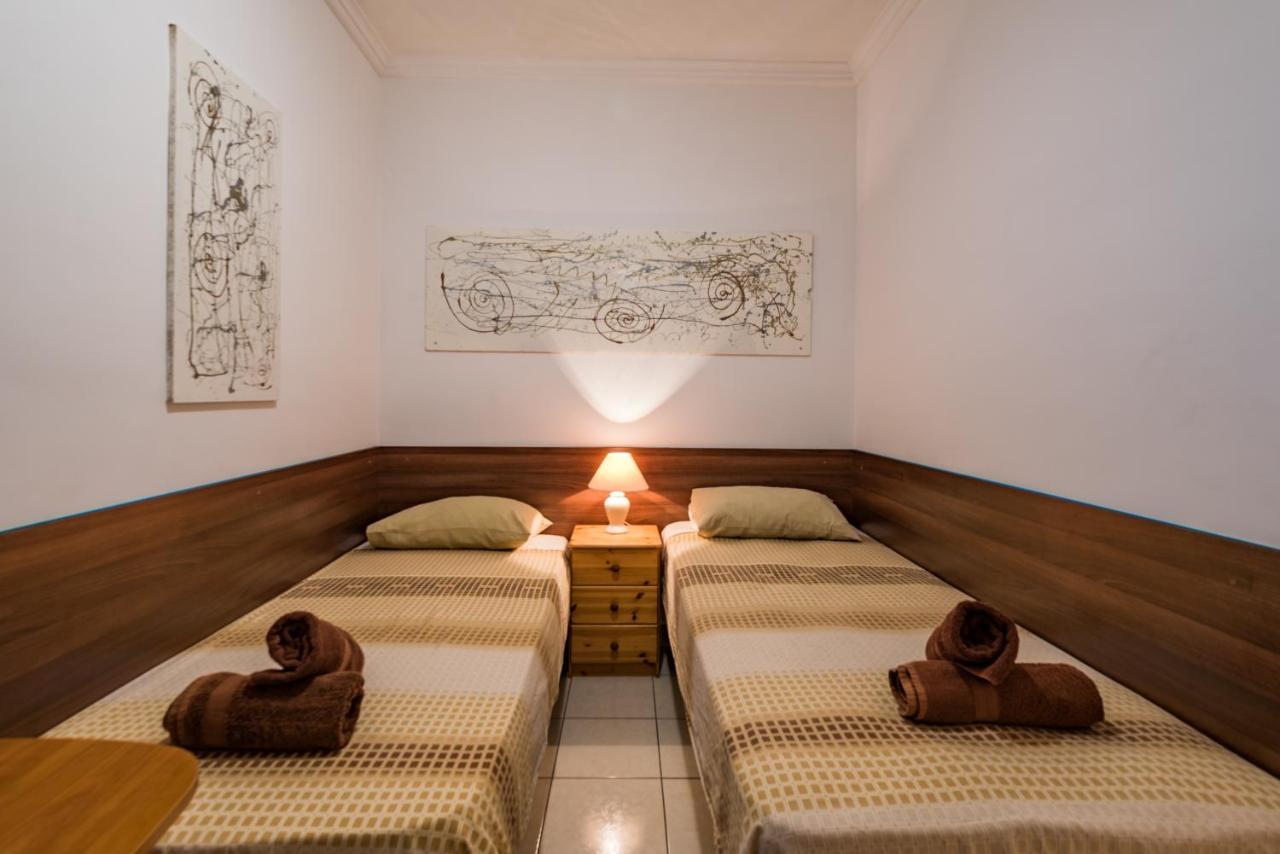 Spinola Bay Top Floor Seafront 3 Bedroom Apartment With Panoramic Sea Views - By Getawaysmalta San Ġiljan Extérieur photo