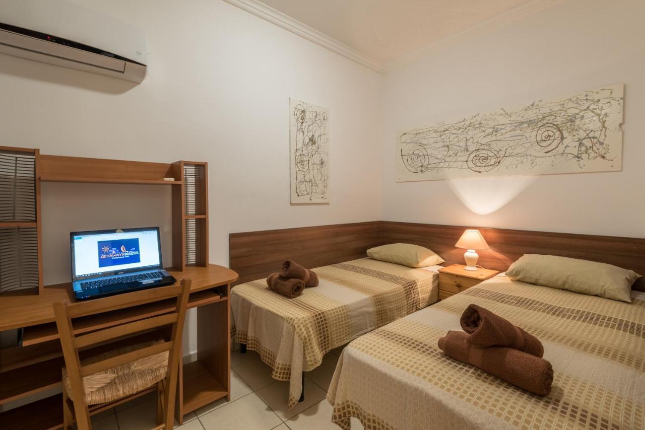 Spinola Bay Top Floor Seafront 3 Bedroom Apartment With Panoramic Sea Views - By Getawaysmalta San Ġiljan Extérieur photo